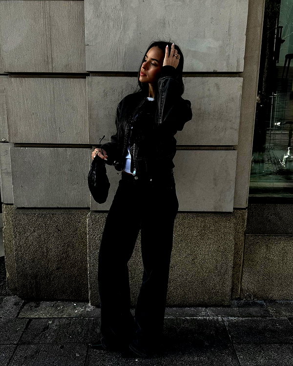 zoeliss instagram image archive image