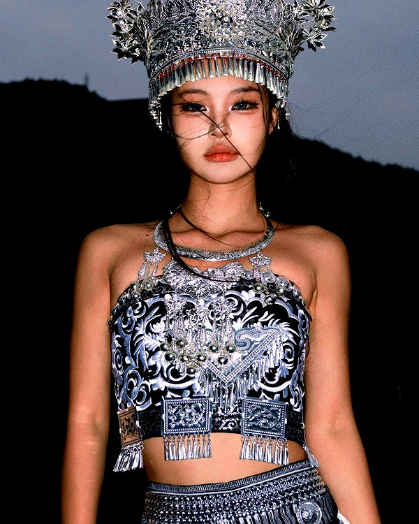 ll.lu1s instagram image archive image