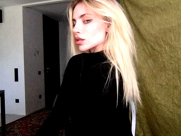 anya4everr instagram image archive image