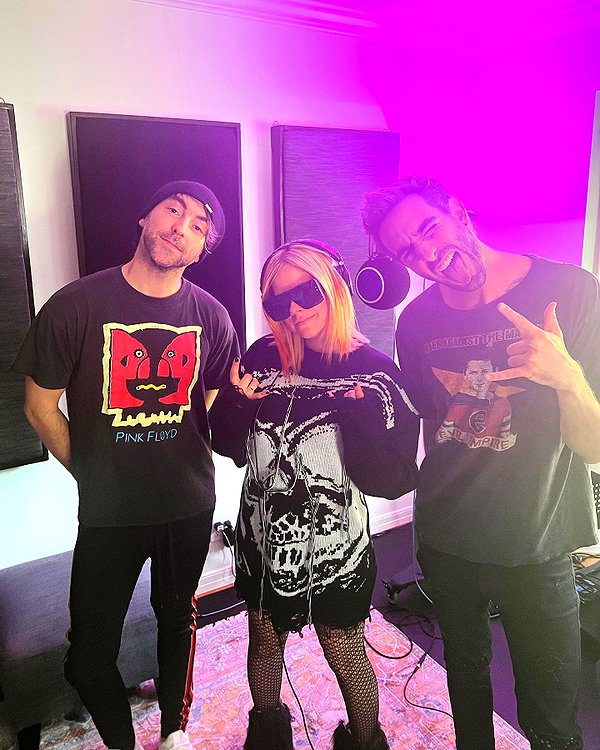 avrillavigne instagram image archive image