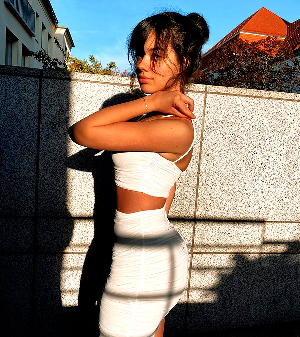 vanessa.rhd instagram image archive image