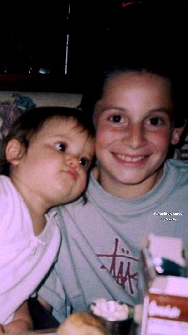 arianagrande instagram image archive image