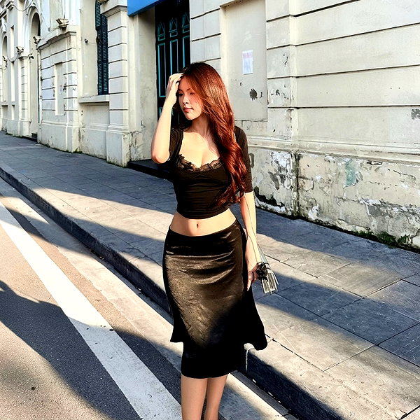 lyhythuedoxinh instagram image archive image