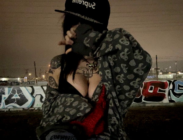 zommmbri zommmbri archive image
