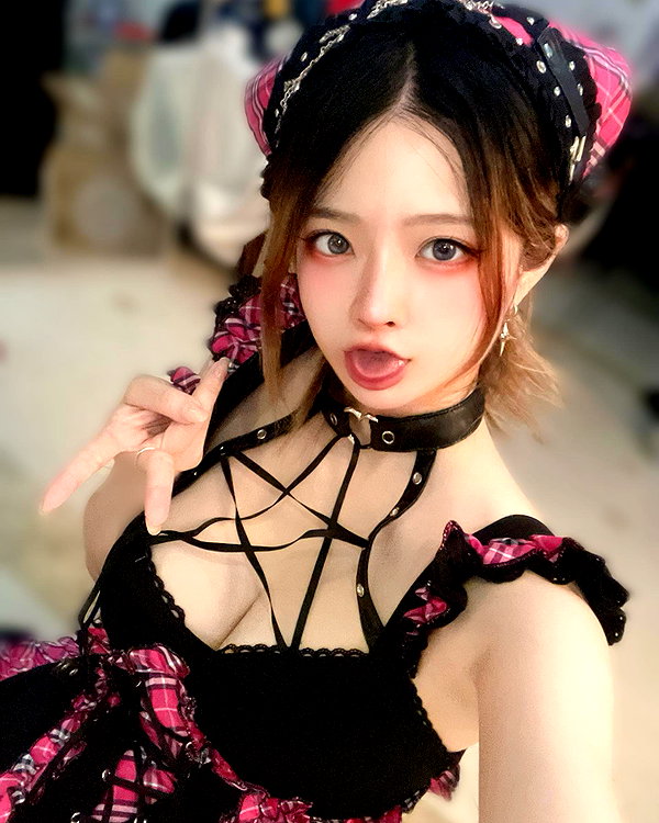 erokochiba instagram image archive image