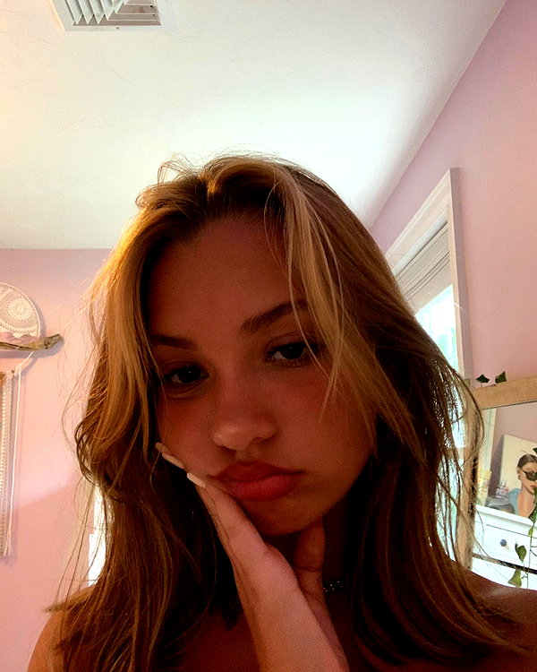 lilarosepalaza instagram image archive image