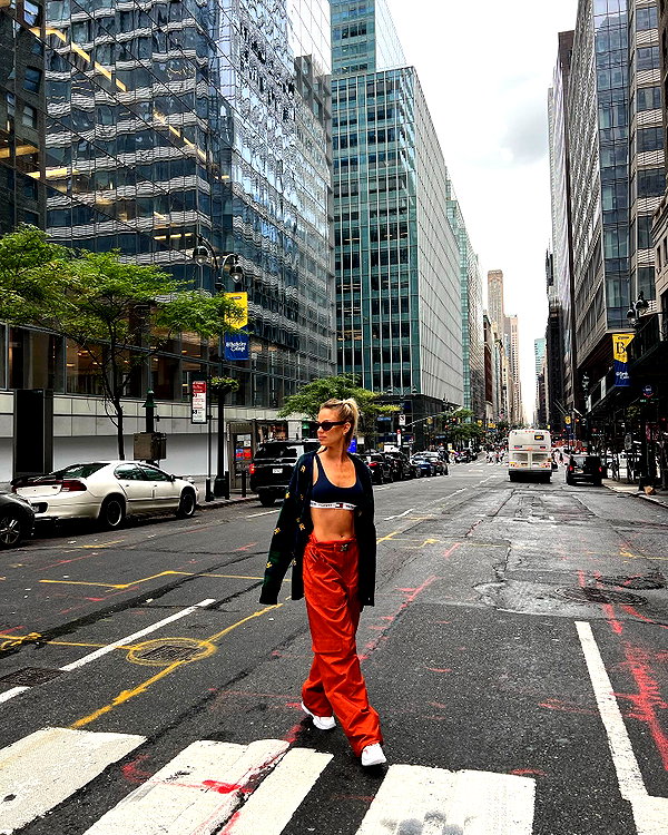 barzomer instagram image archive image