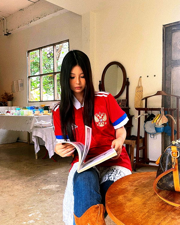 ll.lu1s instagram image archive image