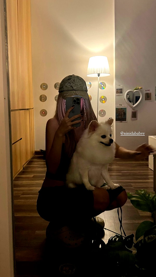 Archived image from @hamixx_ on Instagram