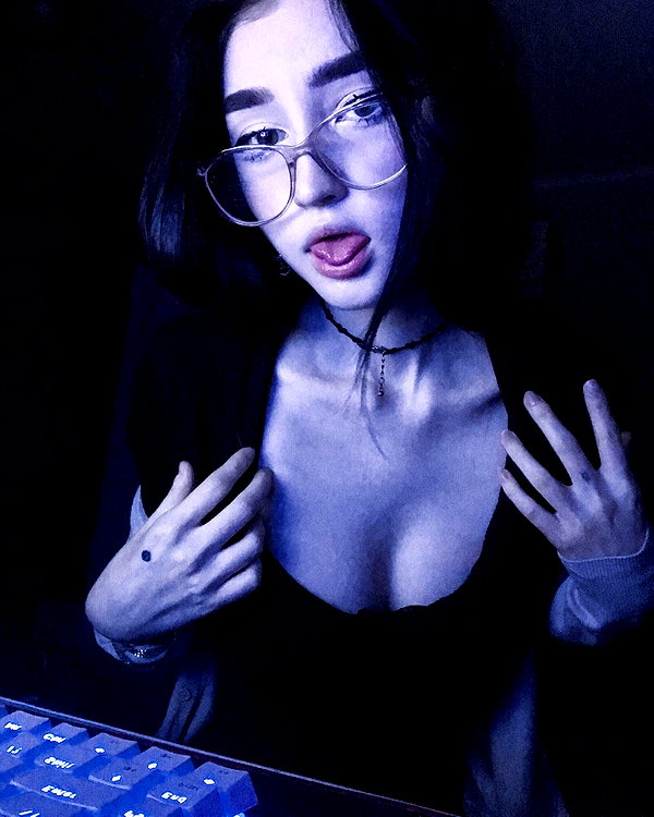 metallic_smack instagram image archive image