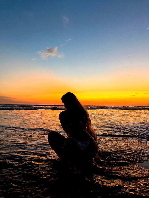 carolinezalog instagram image archive image