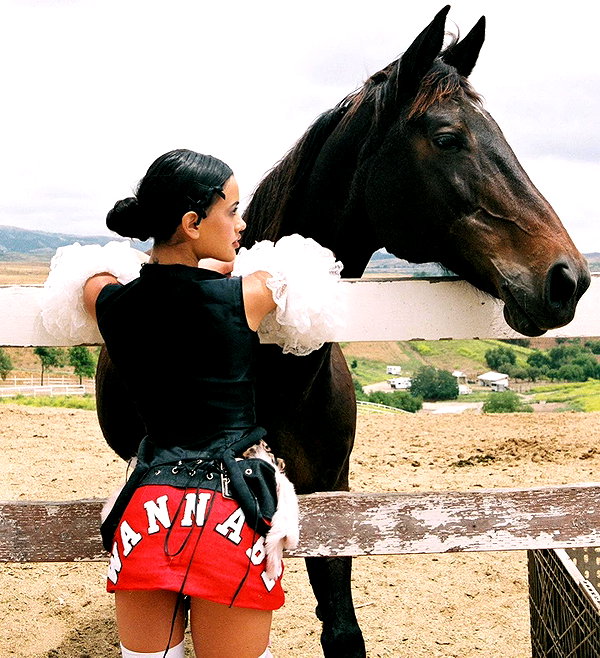 leonanaomii instagram image archive image