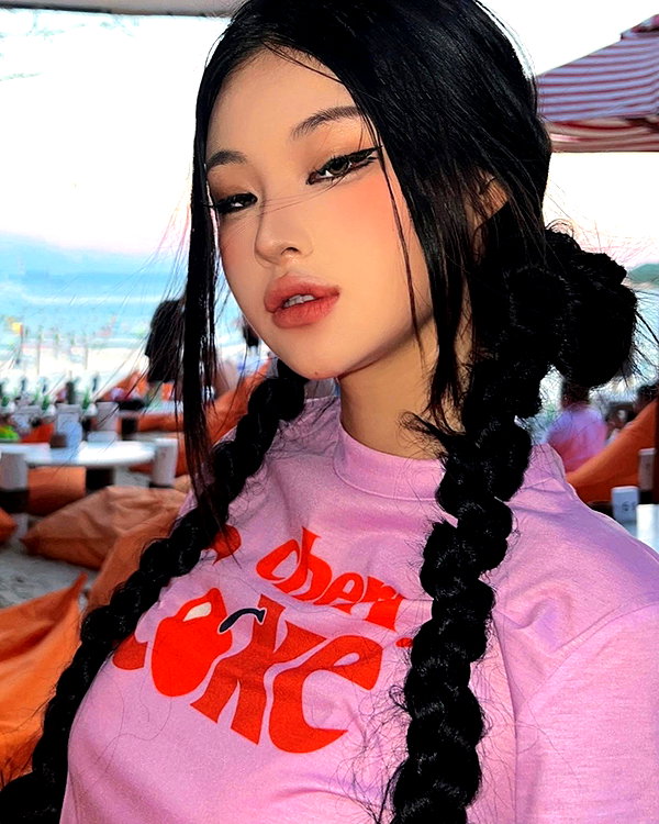 ll.lu1s instagram image archive image
