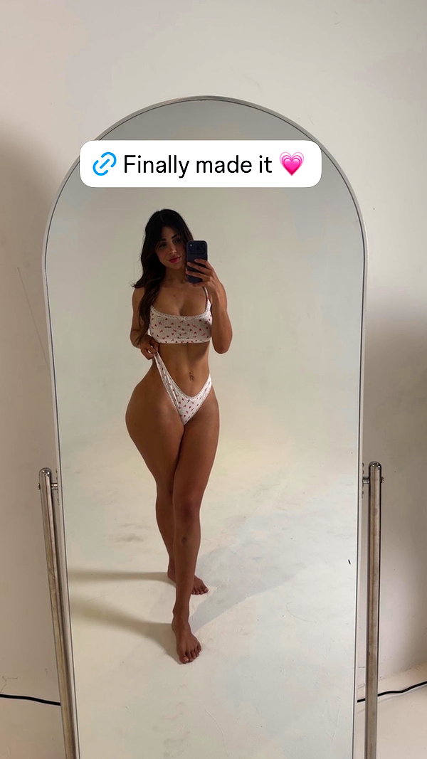 alinnarosee instagram image archive image