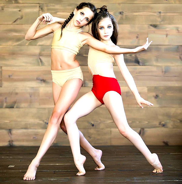 ellianawalmsley instagram image archive image