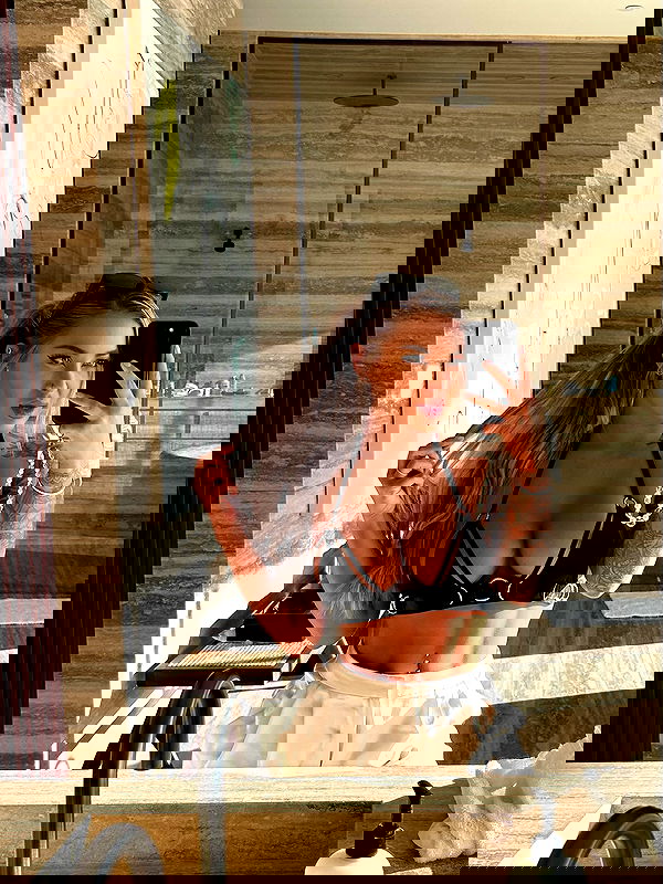 itshayleydavies itshayleydavies archive image