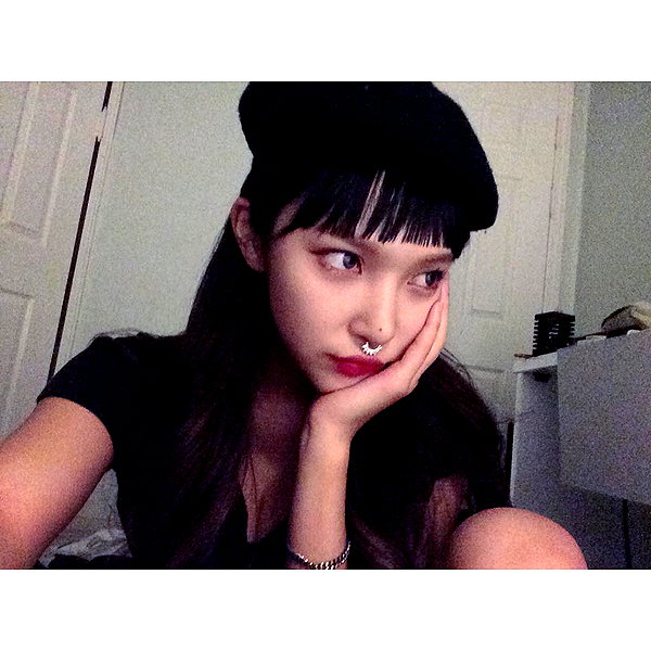 Archived image from @heroineseen on Instagram