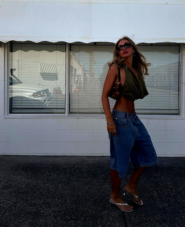 Archived image from @edenharper on Instagram