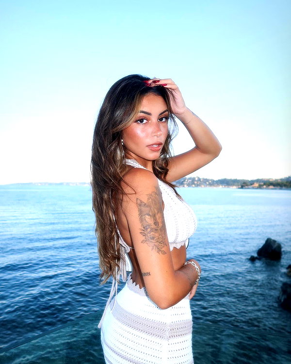 gabimfmoura instagram image archive image