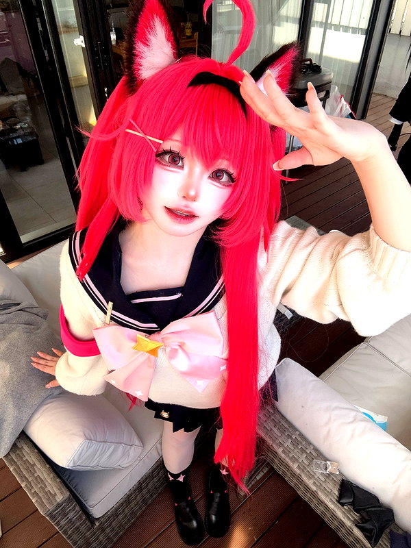 _mewcos instagram image archive image