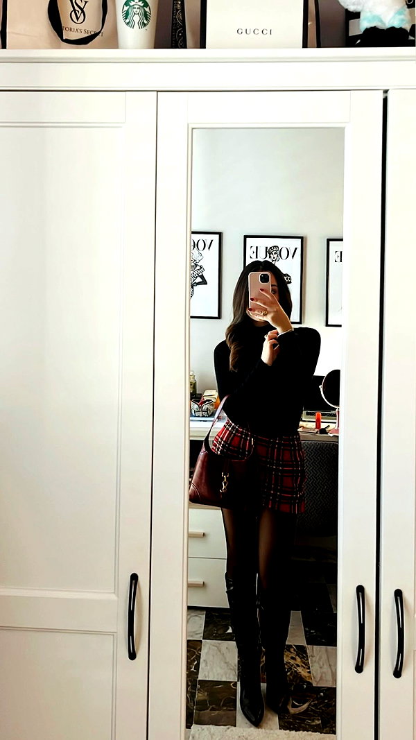 annabottoo instagram image archive image