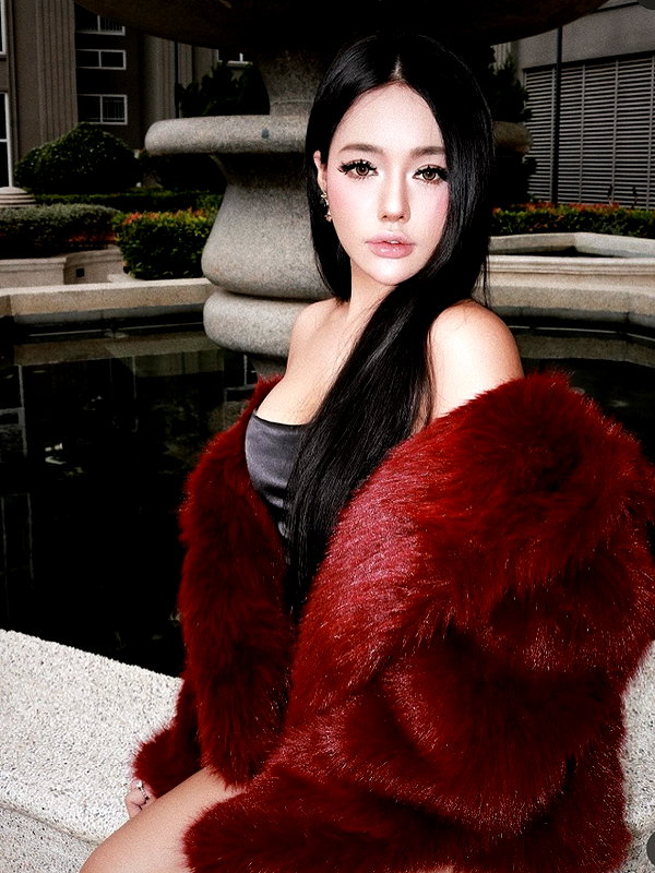 lyhythuedoxinh instagram image archive image