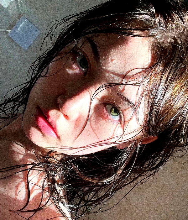baddiesessence instagram image archive image