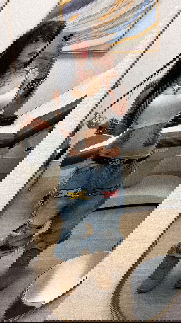 zommmbri zommmbri archive image