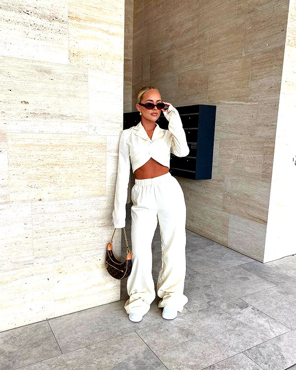allieauton instagram image archive image