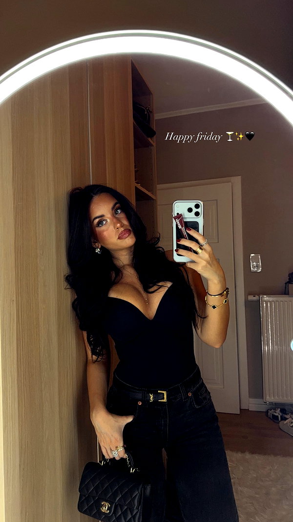 zoeliss instagram image archive image