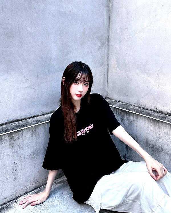 ku._03 instagram image archive image