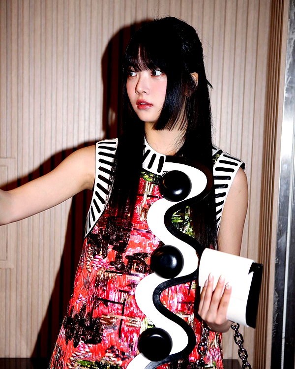 hhh.e_c.v instagram image archive image