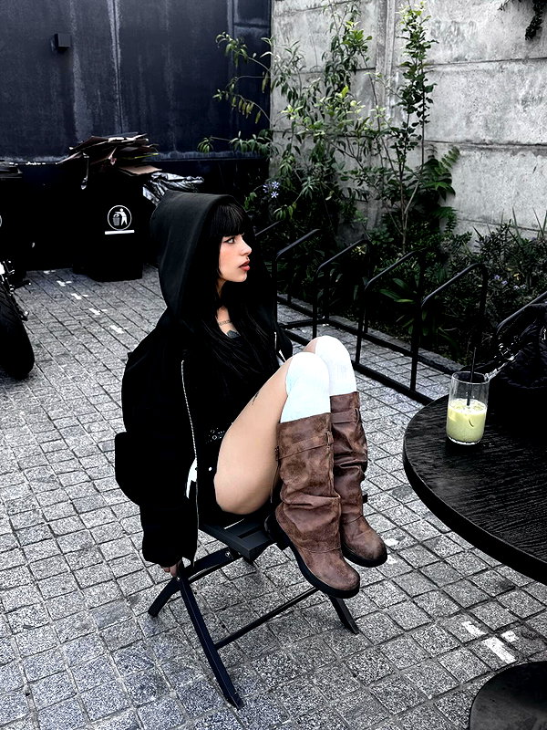 connie.01j instagram image archive image