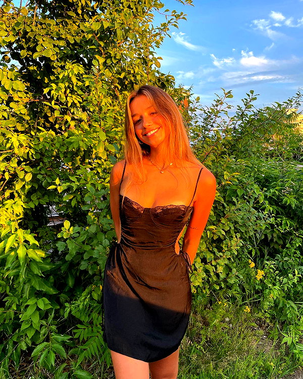 sadieemckennaa instagram image archive image