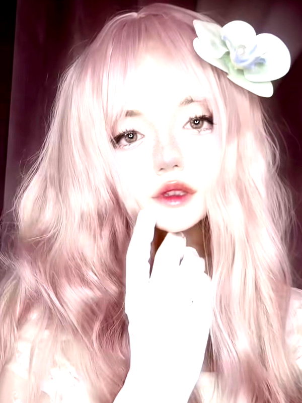 mie.llune instagram image archive image