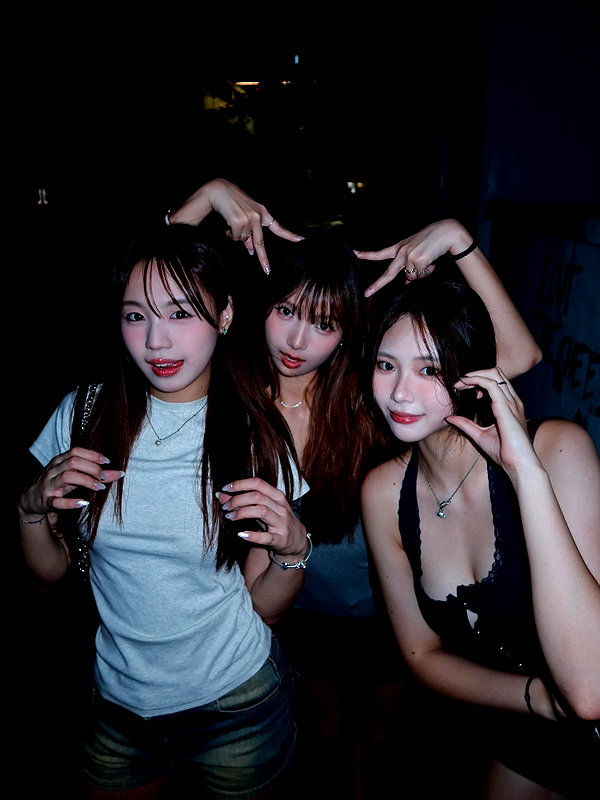 _jyying instagram image archive image