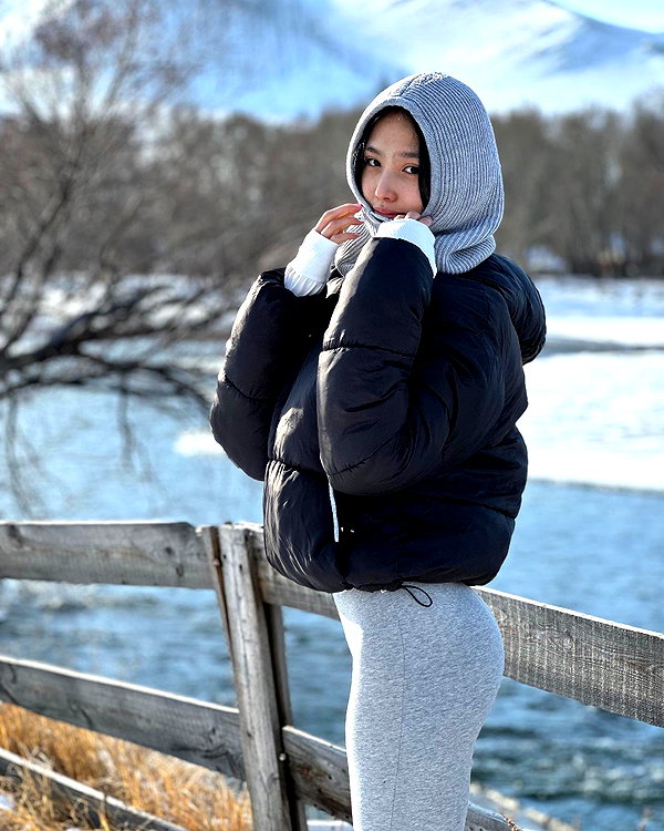 indra0102_ instagram image archive image