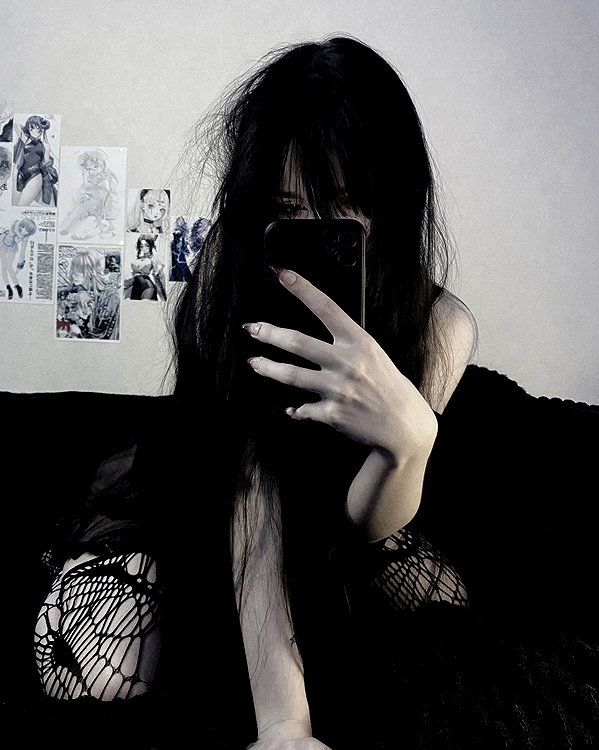 glowmoonshorty instagram image archive image