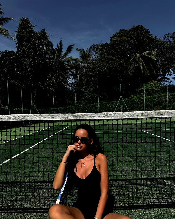 zoeliss instagram image archive image