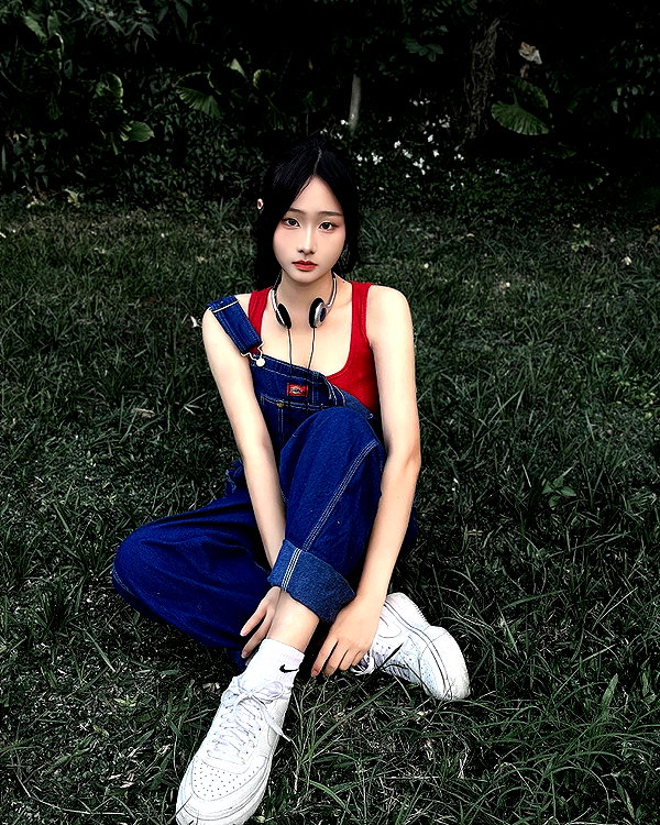 lai_931201 instagram image archive image