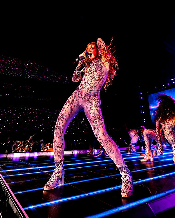 shakira instagram image archive image