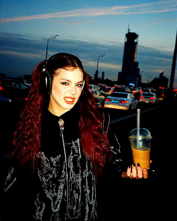 anna.utka22 instagram image archive image