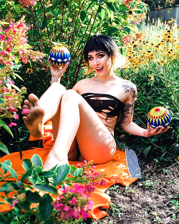 luxlo.xo instagram image archive image