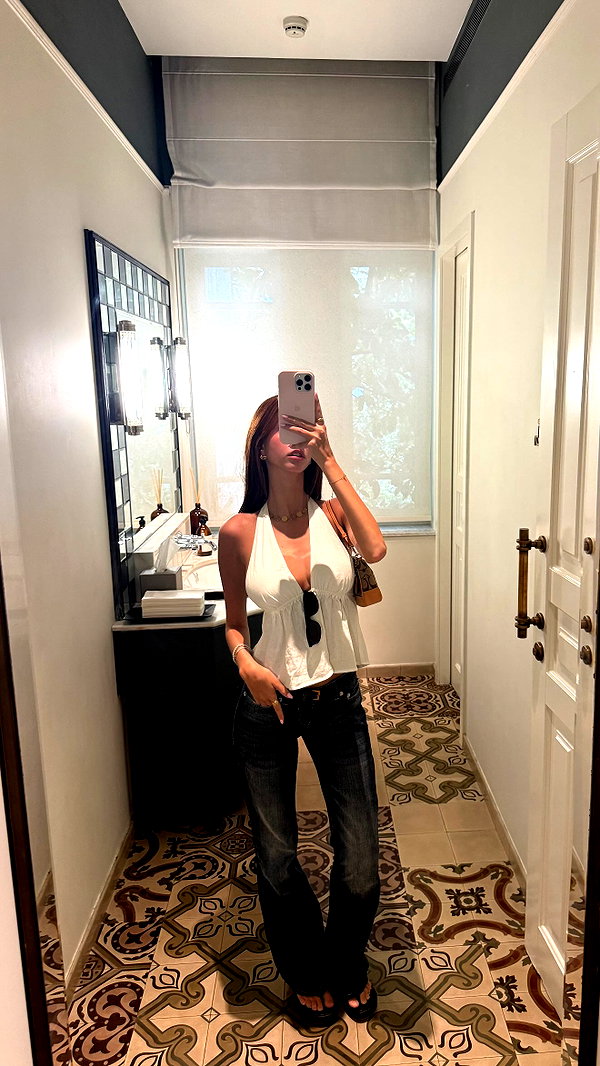 yeela__ instagram image archive image