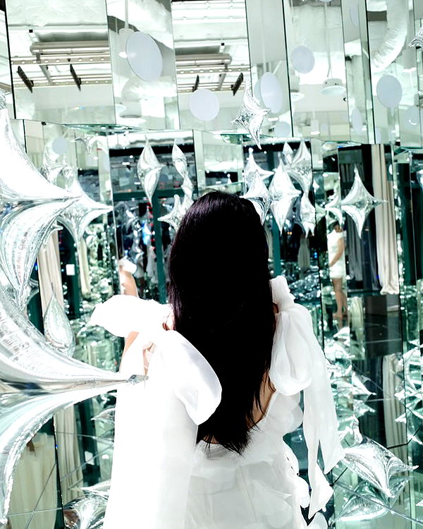 lyhythuedoxinh instagram image archive image