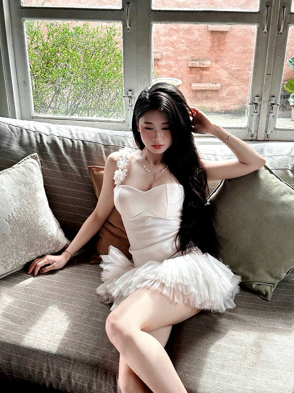 lyhythuedoxinh instagram image archive image