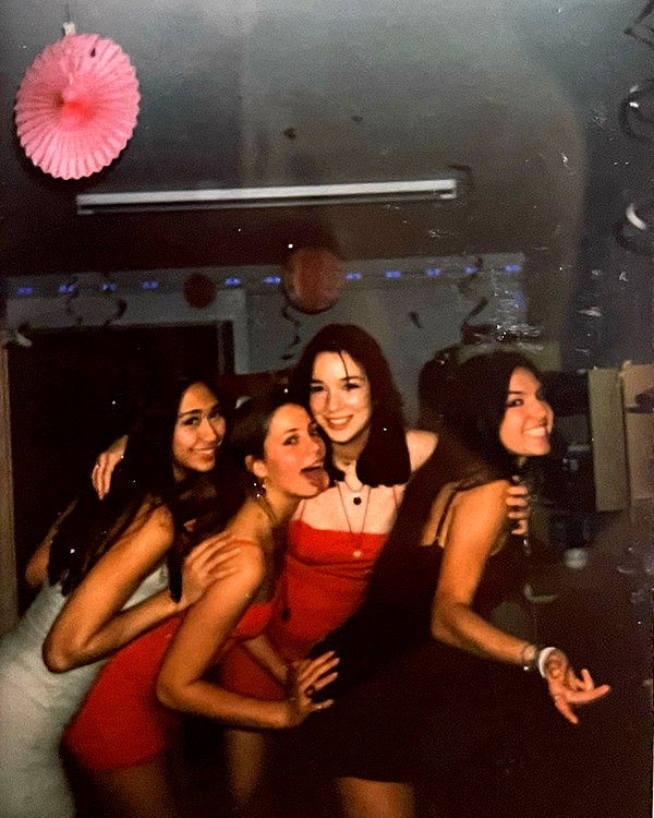 cait.knight instagram image archive image