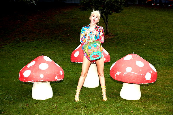 mileycyrus instagram image archive image