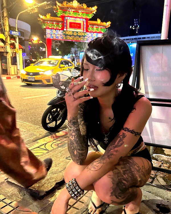 biohazard.g1rl instagram image archive image