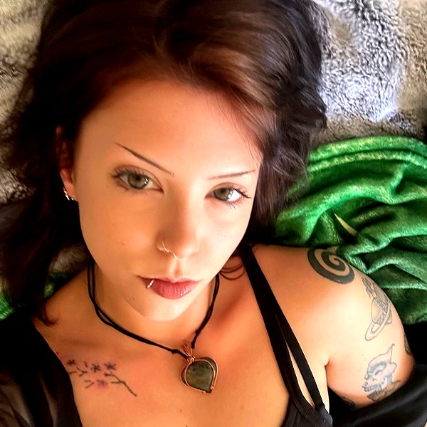 haileylayfield instagram image archive image